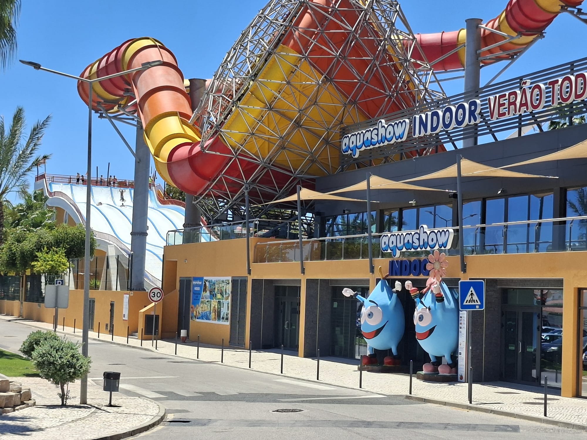AquaShow